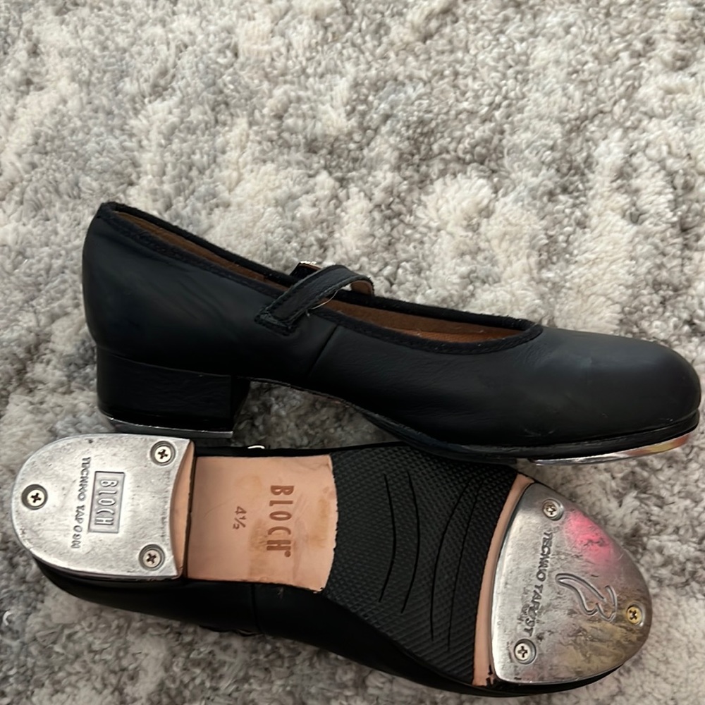 BLOCH GENUINE LEATHER GIRLS TAP SHOES SIZE 4.5